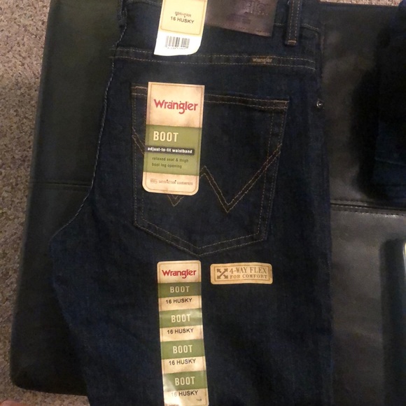 Wrangler NWT Boys 16 Husky BOOT CUT Dark Wash Jean - Picture 7 of 7